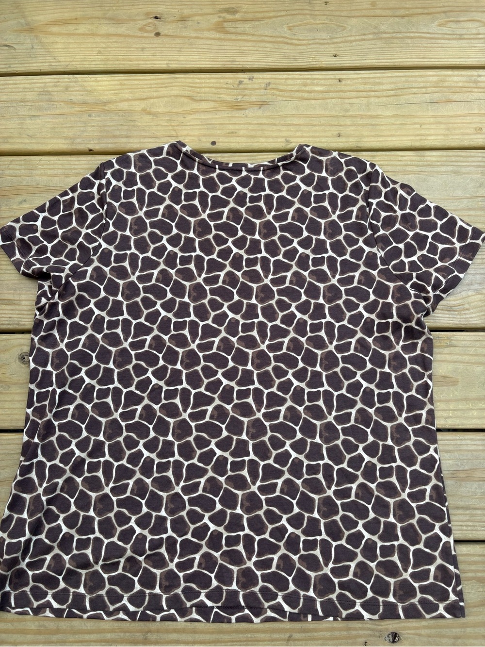 Croft & Barrow Women’s 1X Brown Giraffe Print Short Sleeve T-Shirt Top - Picture 6 of 7